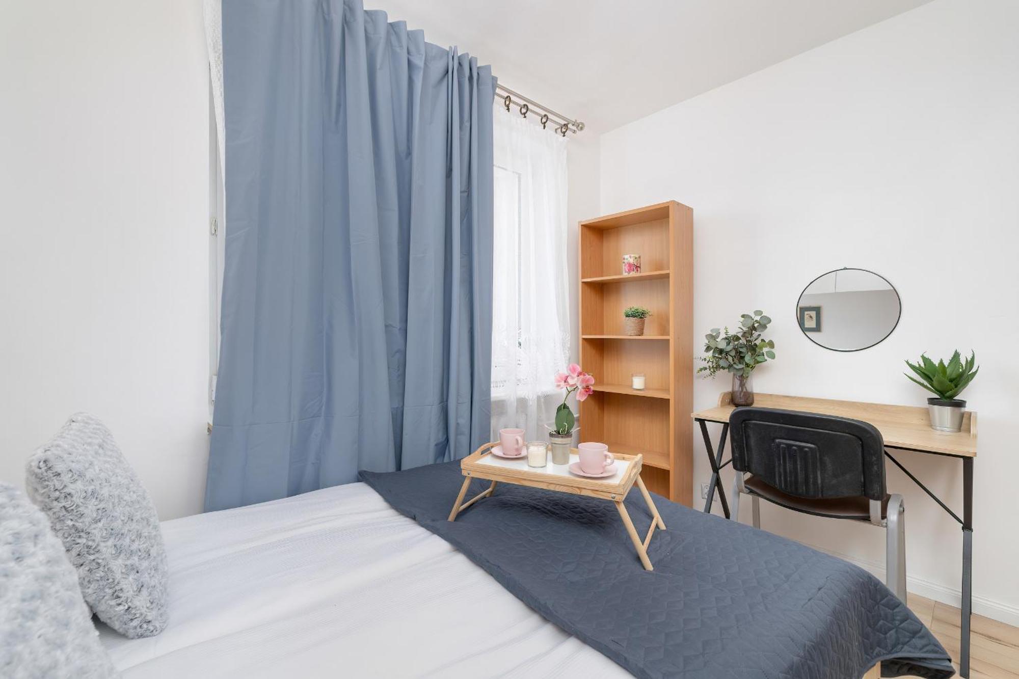 Minimalist One Bedroom In Near Wawel By Renters Apartment