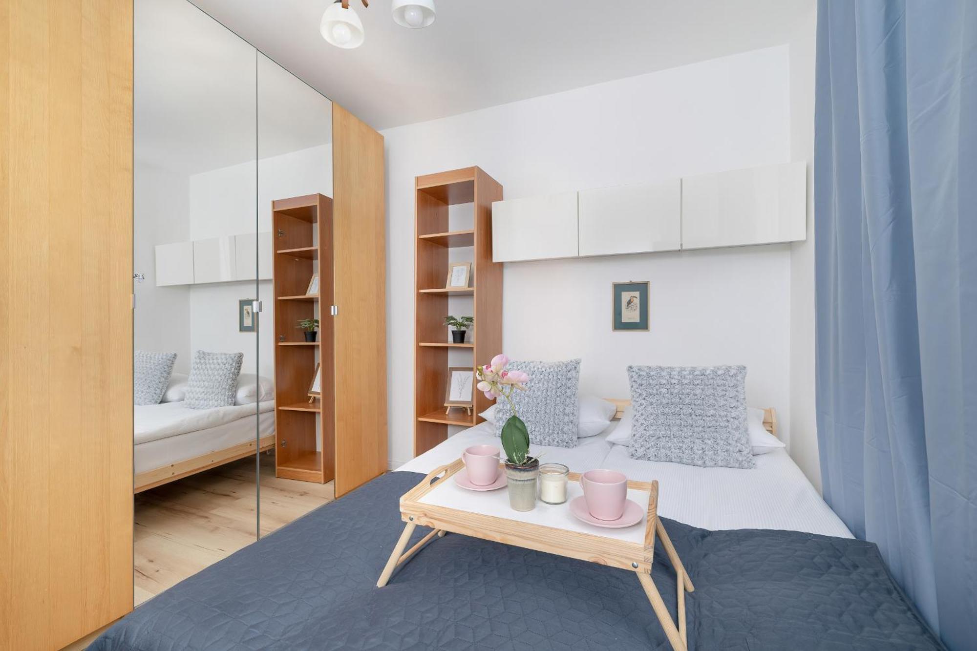 Minimalist One Bedroom In Near Wawel By Renters Krakau